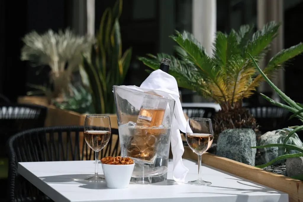 Agence M Com Marseille Le Nelio Hotel Restaurant Presentation Hotel Bar Evenements AfterWork Bar